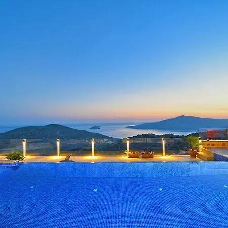 Sleeps 6 Pool Air Con Wifi * Kalkan