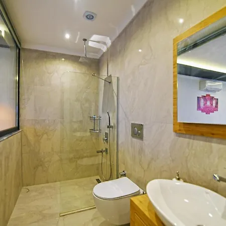 Villa Sleeps 6 Pool Air Con Wifi Kalkan