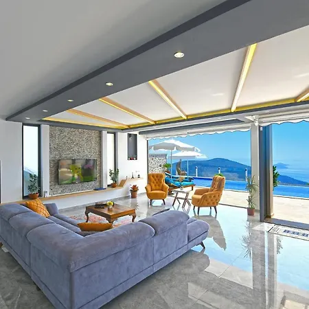 Villa Sleeps 6 Pool Air Con Wifi *