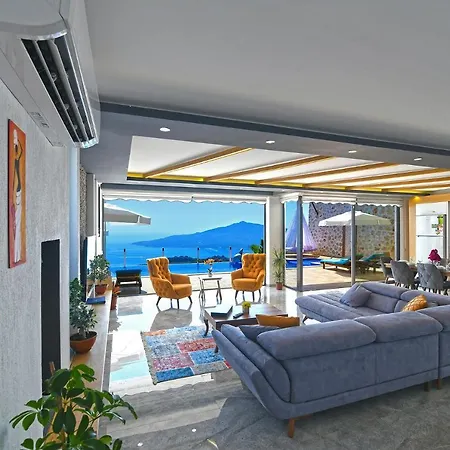 Sleeps 6 Pool Air Con Wifi Villa