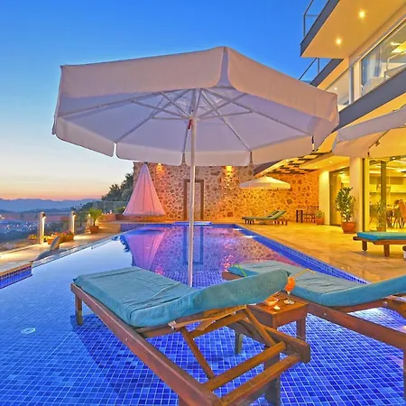 Villa Sleeps 6 Pool Air Con Wifi Kalkan